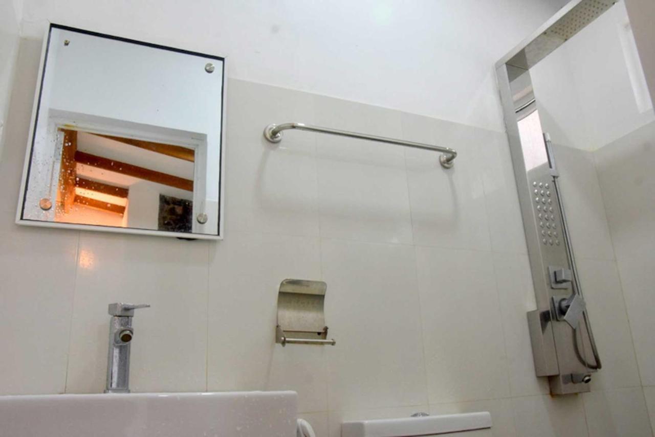 Hotel H2O Gampola Luaran gambar