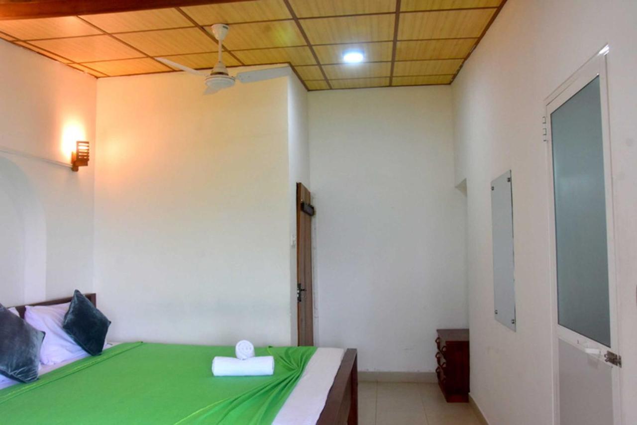 Hotel H2O Gampola Luaran gambar